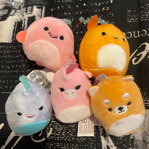 MYSTERY MICRO SQUISHMALLOW KEYCHAINS - Picture 10 of 10